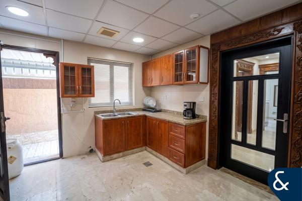 Prime Location | Open Plan Living | Vacant