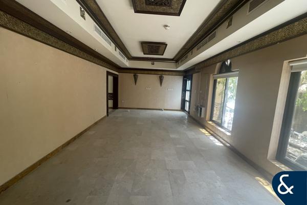 Prime Location | Open Plan Living | Vacant