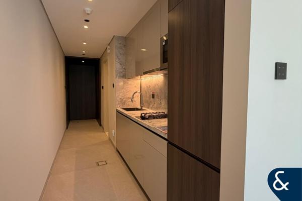 BIGGEST Layout | Brand New | First tenant