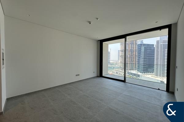 Luxury Finish | Canal View | Available Now
