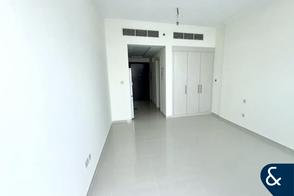 Studio | Prime Investment | Golf Course View