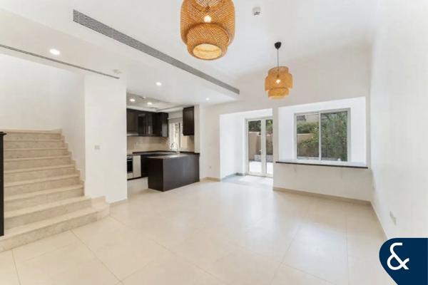 2 bed +Maids | Extended | Vacant | Type D+