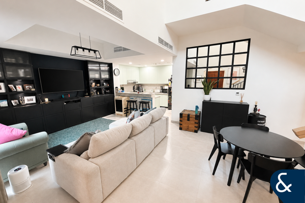 Rare Layout | Double Foyer | 4 Bedroom