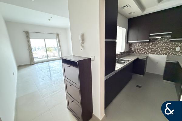 Large Layout 1 Bed | Green Views | Immaculate