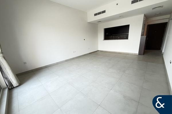 Large Layout 1 Bed | Green Views | Immaculate