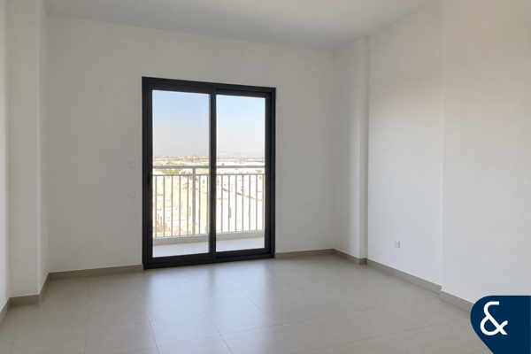 Townhouse View | Mid Floor | Avail 28th Sep
