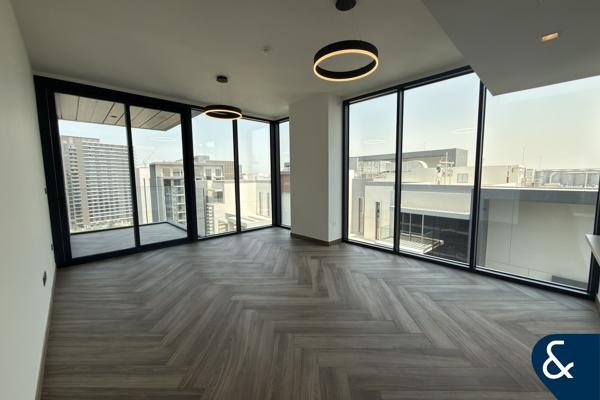 Corner Unit | High Floor | Ready to Move in