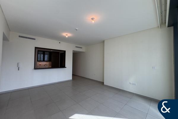 Blvd Heights | Balcony | Vacant Mid October