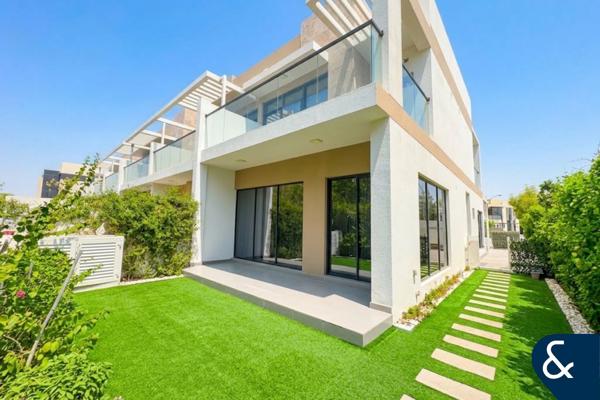 4 Bed + M | Corner Unit | Vacant On Transfer