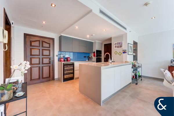 Marina View | Terrace | Upgraded | Exclusive