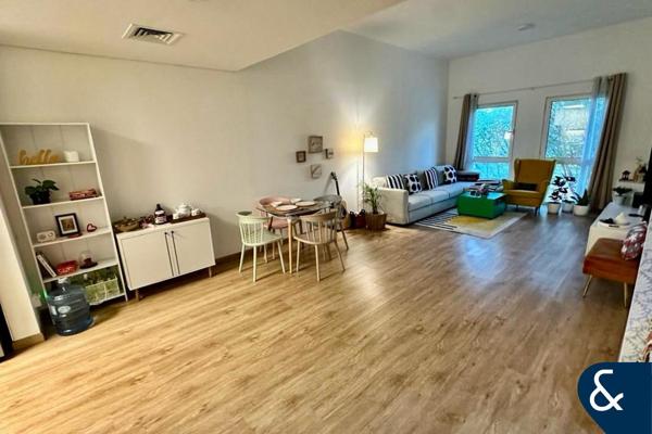 OPPOSITE METRO|VACANT ON TRANSFER|1 BEDROOM
