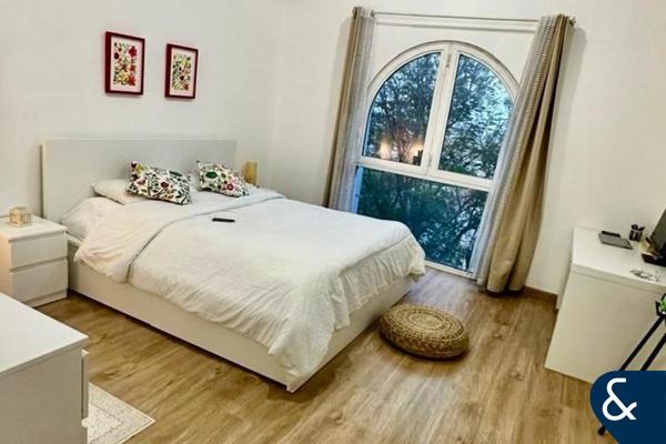 OPPOSITE METRO|VACANT ON TRANSFER|1 BEDROOM