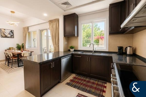 Rare Park Backing | 2 bed + Maids | VOT