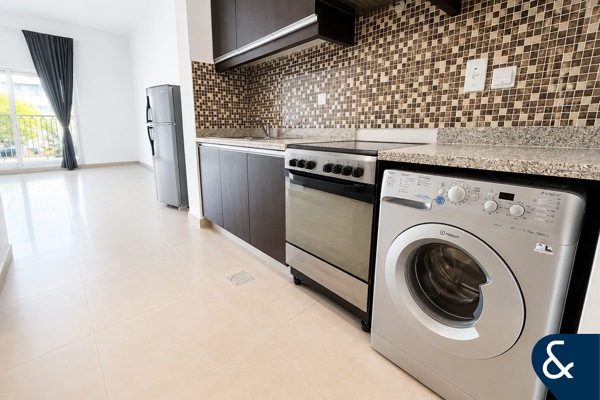 Large Layout | Appliances Incl | Ready Now