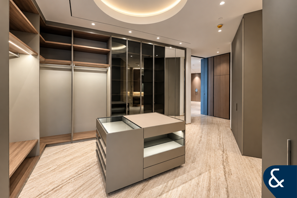 Luxury | Canal View | Burj View
