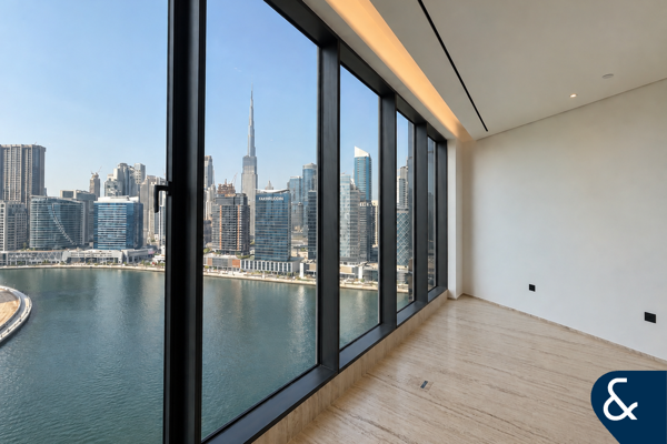 Luxury | Canal View | Burj View
