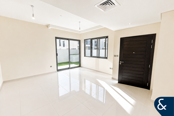 3BR+ Maids | Corner | Closed Kitchen | R2EM