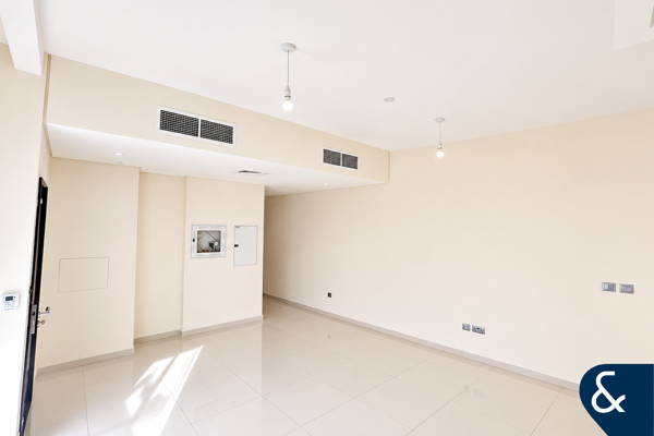 3BR+ Maids | Corner | Closed Kitchen | R2EM