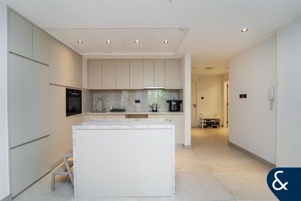 1 Bedroom | Upgraded | Vacant on Transfer