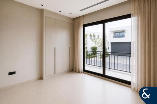 5 Bed | Vacant | Spacious | Custom