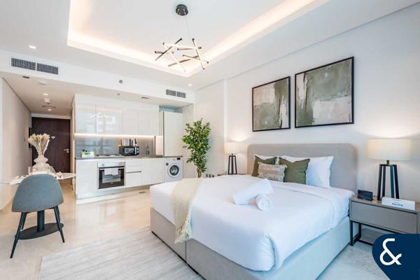 Sterling West | Studio | Vacant | High ROI