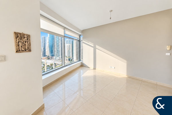 1 Bed | Vacant | Large Layout | Unfurnished