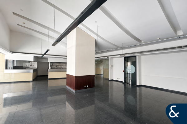 Fitted | Prime Marina Location | Low Floor