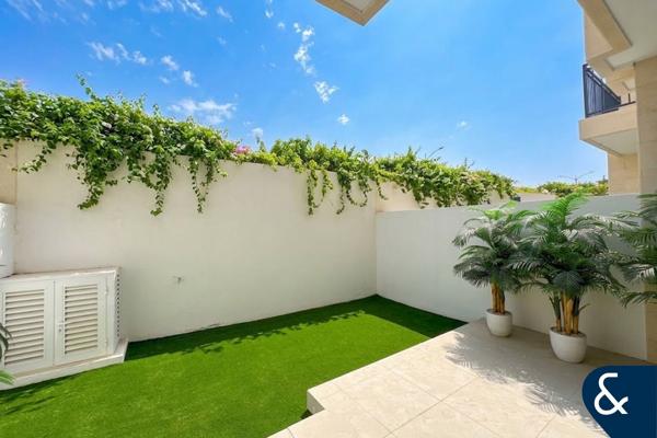 Immaculate 4 Bed | Single Row | Vacant