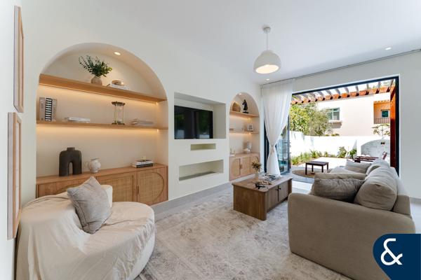 Luxury Upgrades | Private Location | Turnkey