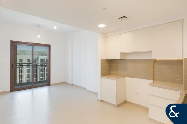 Boulevard View | Spacious 2 Bed | Unfurnished