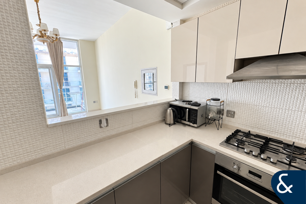 High Floor | Vacant | Appliances Included