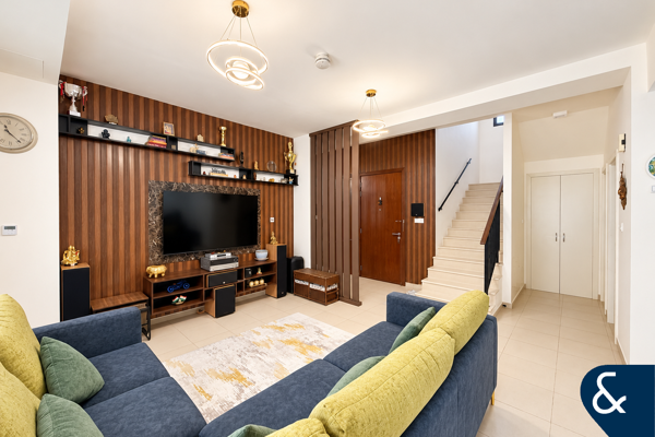 Great Location | Back to Back | Close to Pool