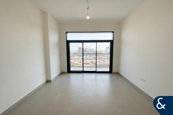 Low Floor | Spacious | Boulevard View