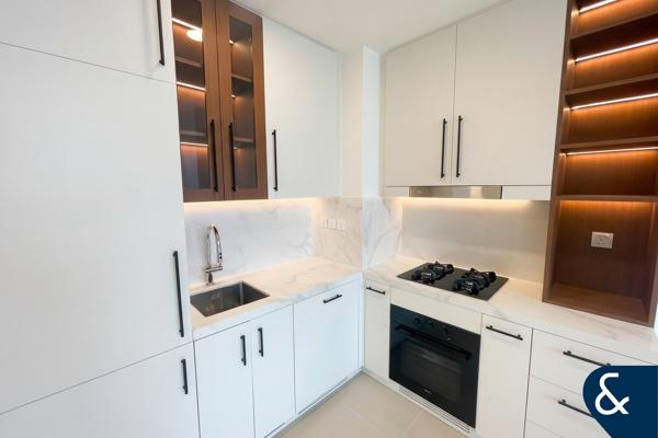 Low Floor | Spacious | Boulevard View