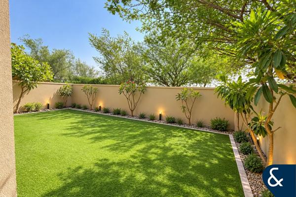 Available Now | Open-plan | Type B