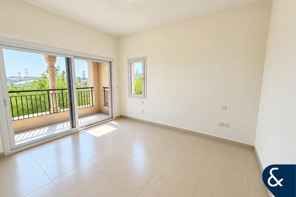 Available Now | Open-plan | Type B