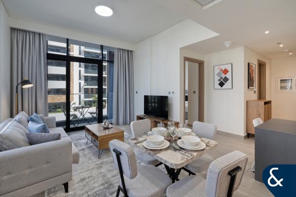 Spacious | 1 Bed | Furnished | Corner Unit