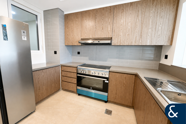 4 Bedroom | Near Lagoon | Prime Plot