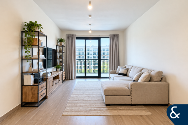 Vacant now | Boulevard View | Spacious