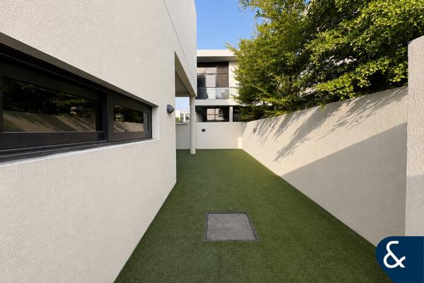 3 Bed + maid |Available October |Unfurnished