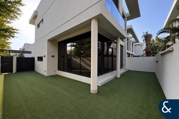 3 Bed + maid |Available October |Unfurnished