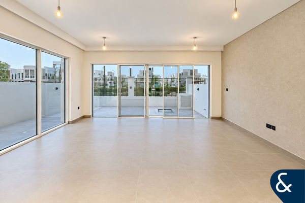 Single Row | Near Lagoons | 5 Bedrooms