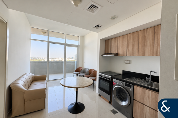 AVAILABLE NOW | FURNISHED | 1 Bed| Golf view