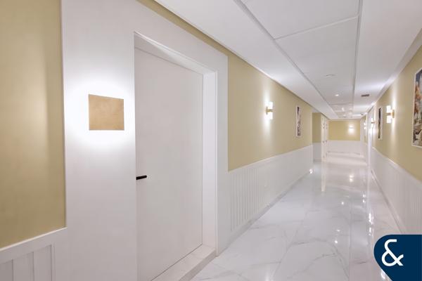 Modern | Large Layout | Spacious Terrace