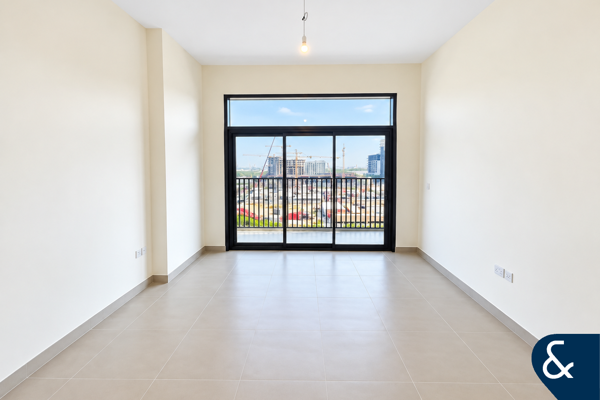 Pool View | Mid Floor | Genuine Resale