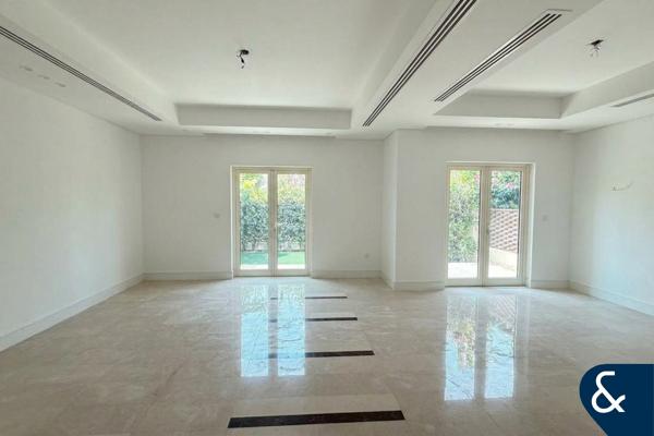 Vacant on transfer | Upstairs family room