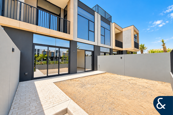 AL RANIM 5 | 3 BEDROOM G+1 | ROAD BACKING