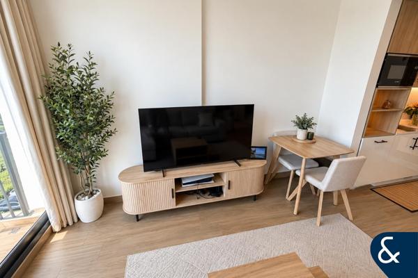 1 Bedroom | Furnished | Community View