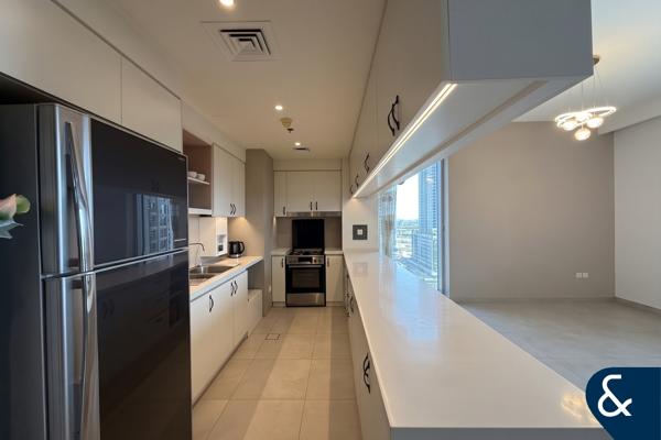 Park & Water View | 3 Bed | Avail End Oct