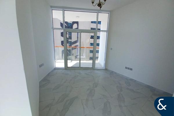 Unfurnished | 2 Bed | Canal View